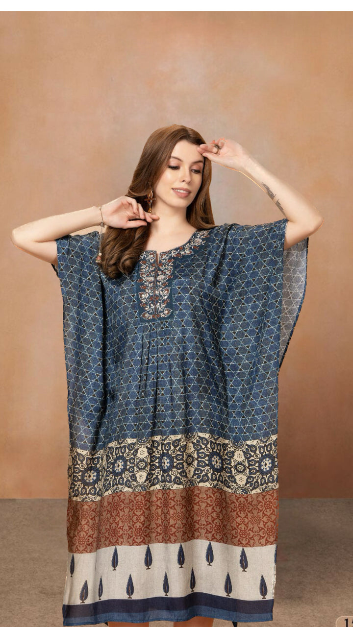 STYLISH KAFTAN IN EMBROIDERED SILK