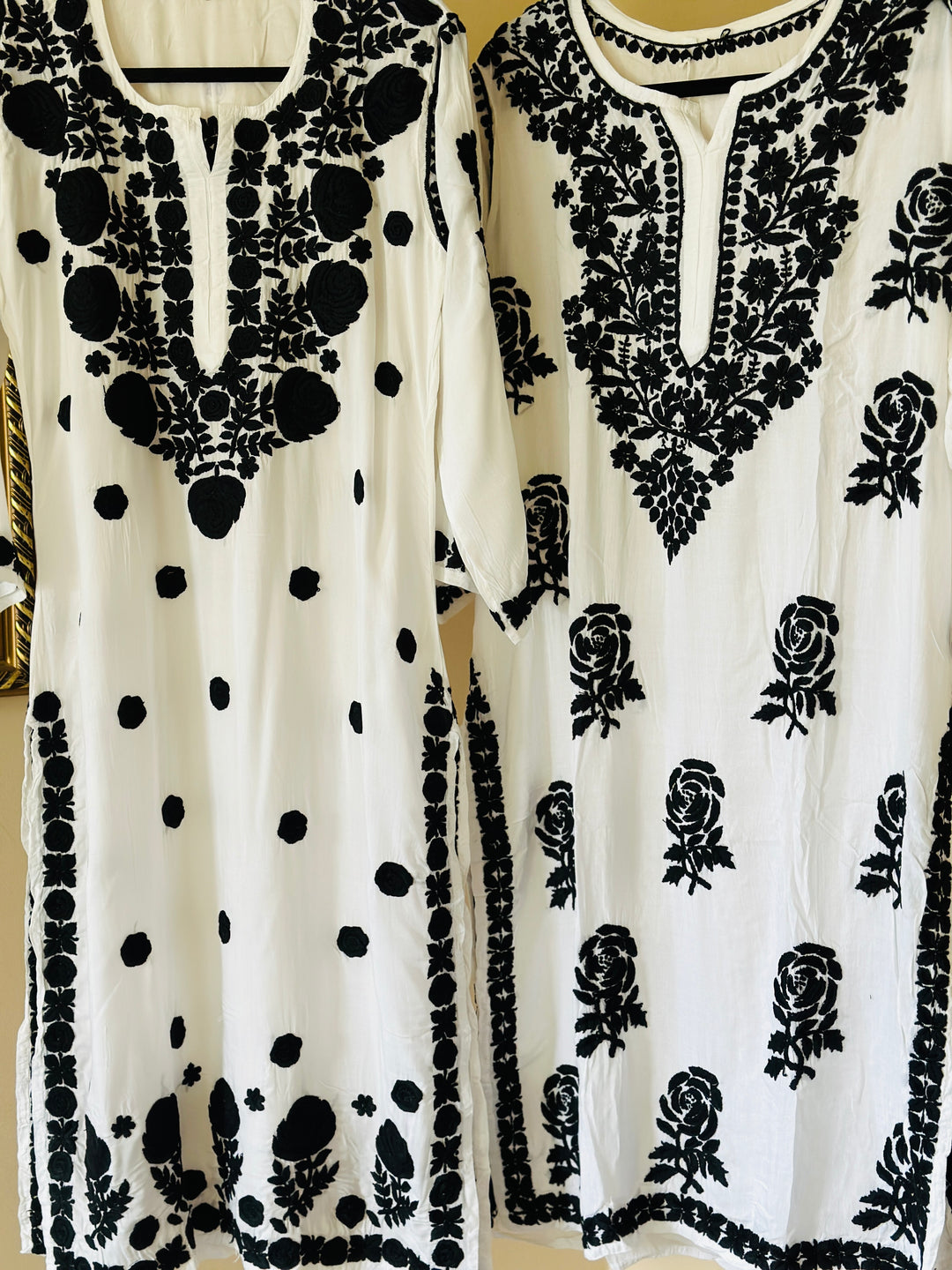 3-D WHITE/BLACK CHIKANKARI CO-ORD SET