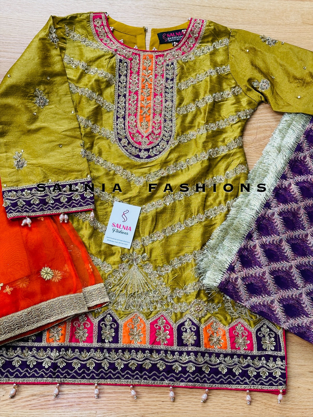 EMBROIDERED SILK SUIT ALKD25