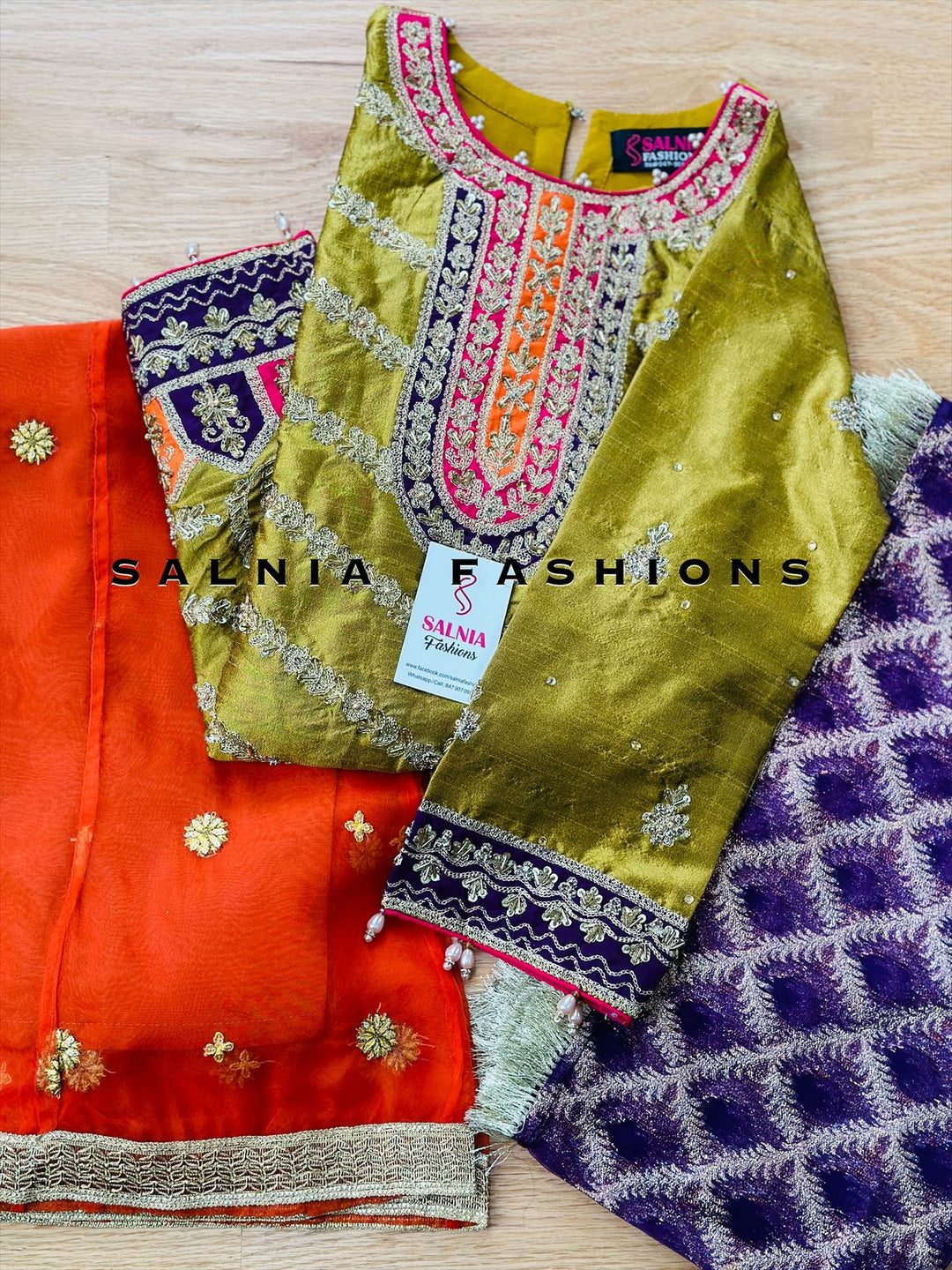 EMBROIDERED SILK SUIT ALKD25