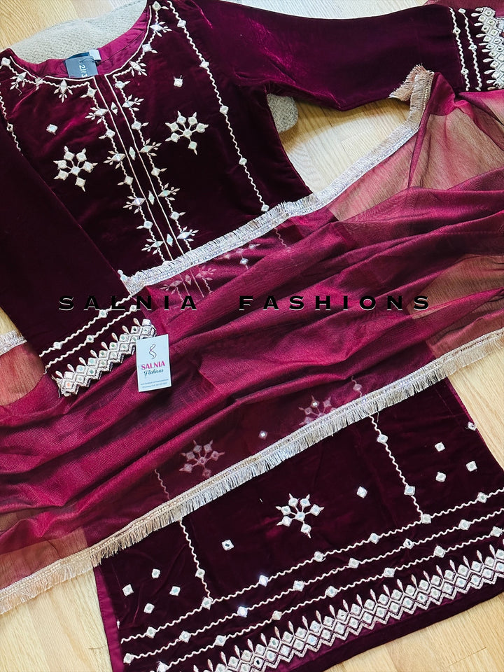 EMBROIDERED VELVET SUIT WITH MIRROR WORK MAROON