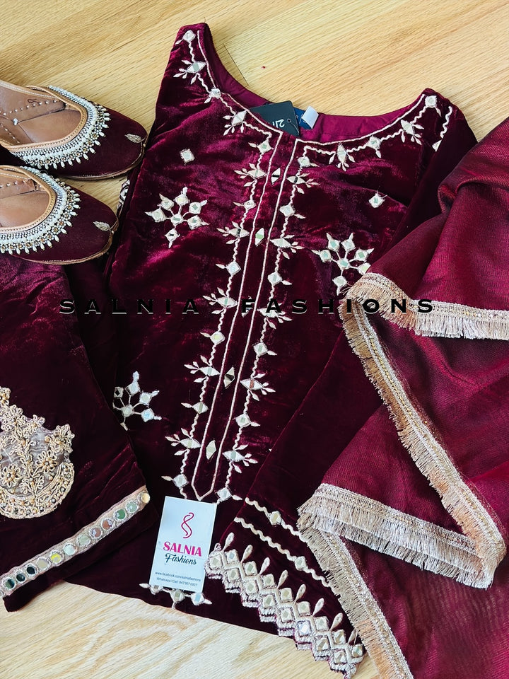 EMBROIDERED VELVET SUIT WITH MIRROR WORK MAROON